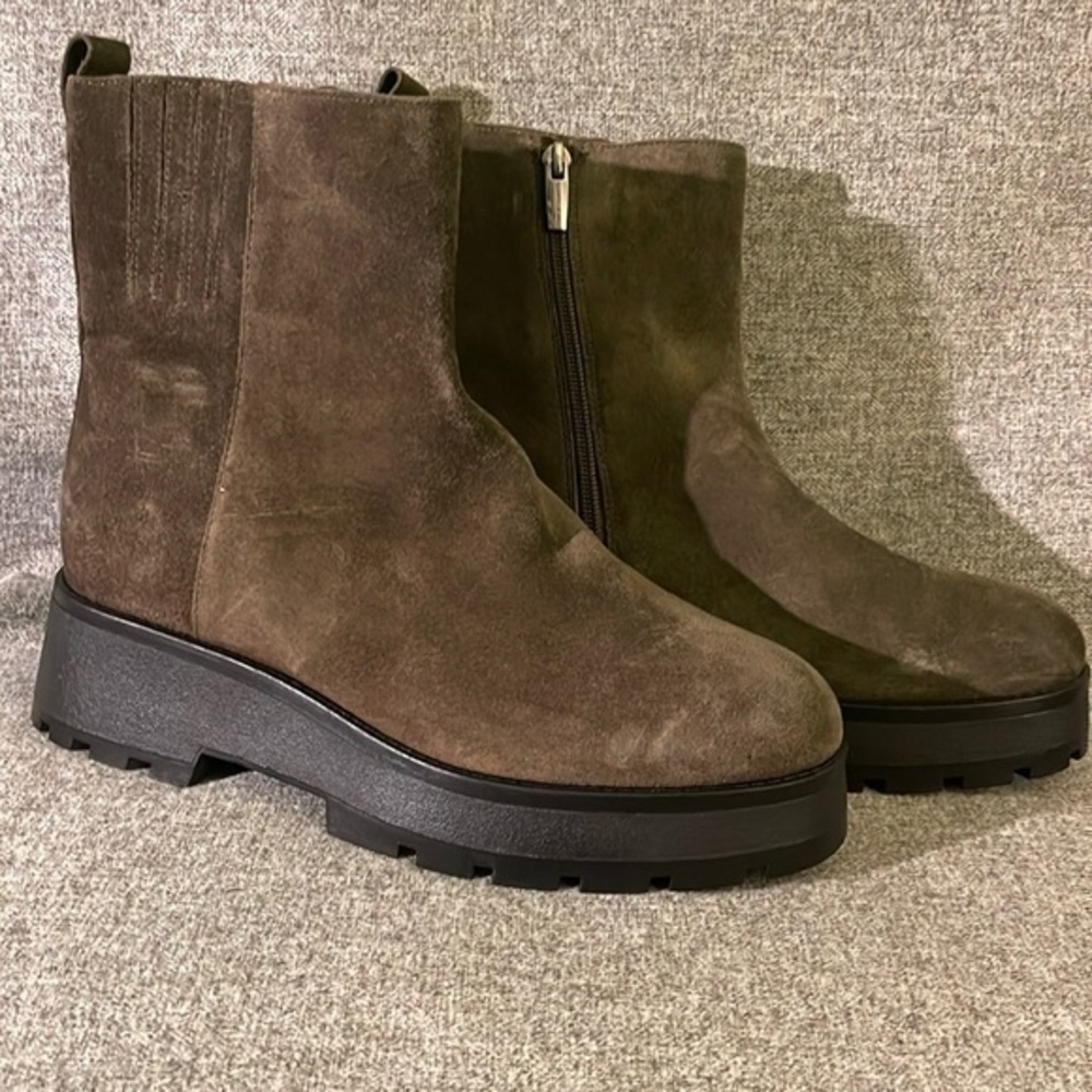 Vince Camuto Neframes Booties. NWT
